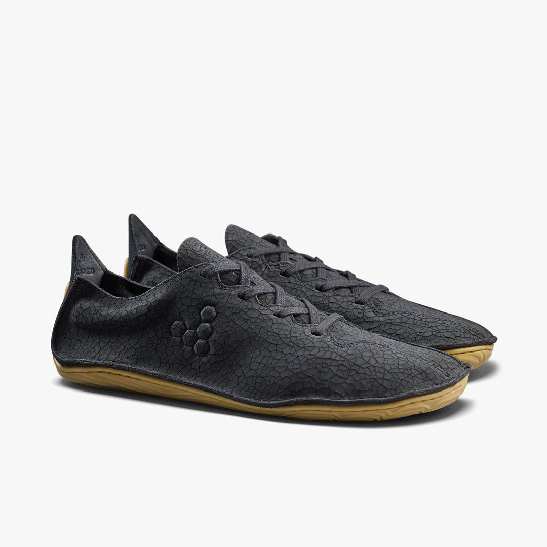 OBSIDIAN CRACKED LEATHER
